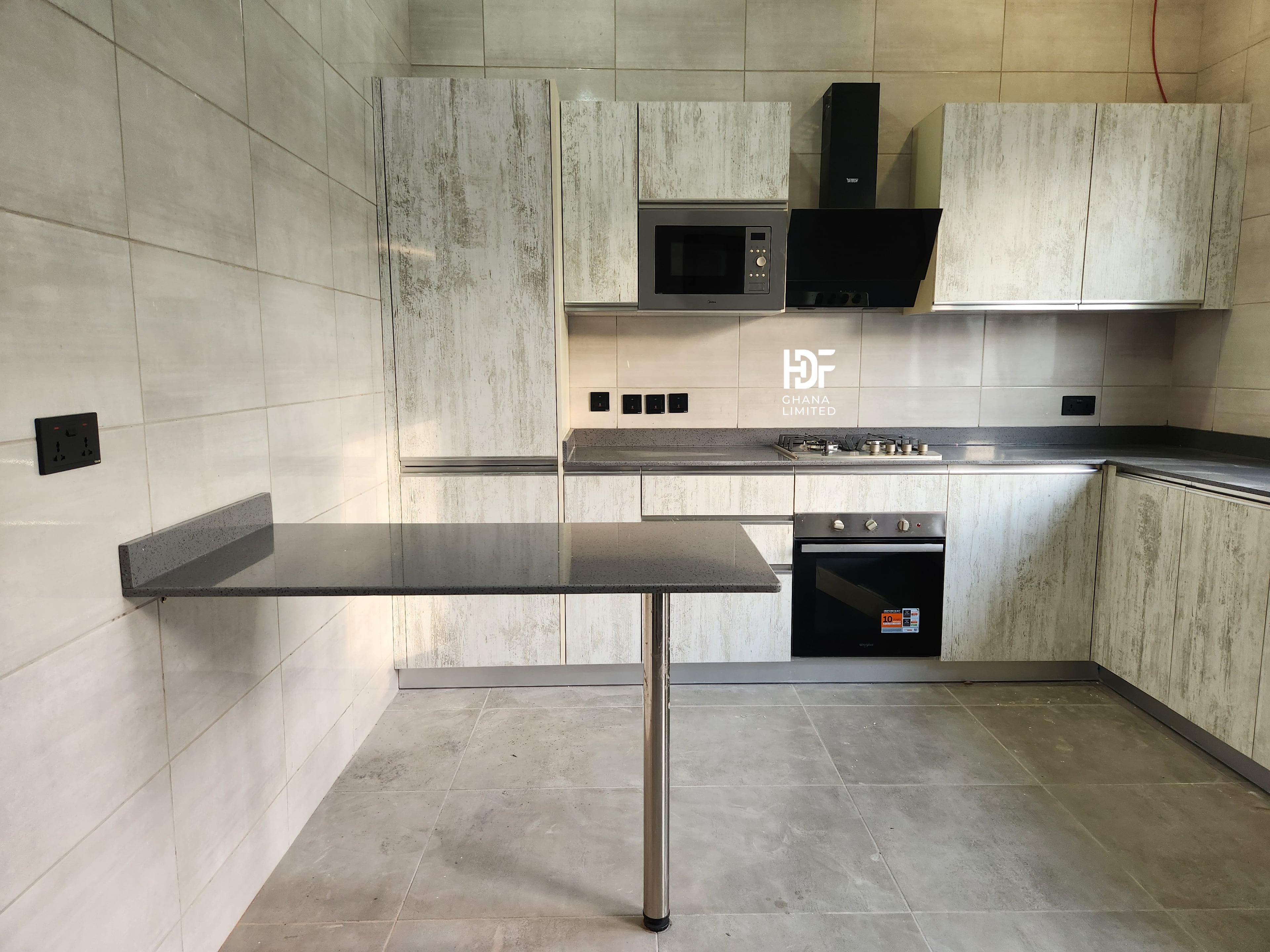 Sleek Kitchen Cabinet