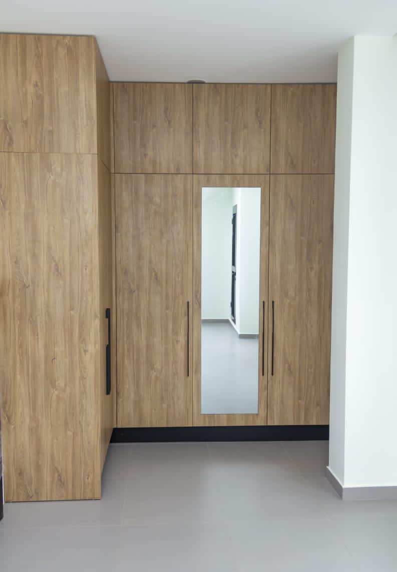 Modern Bedroom Wardrobe